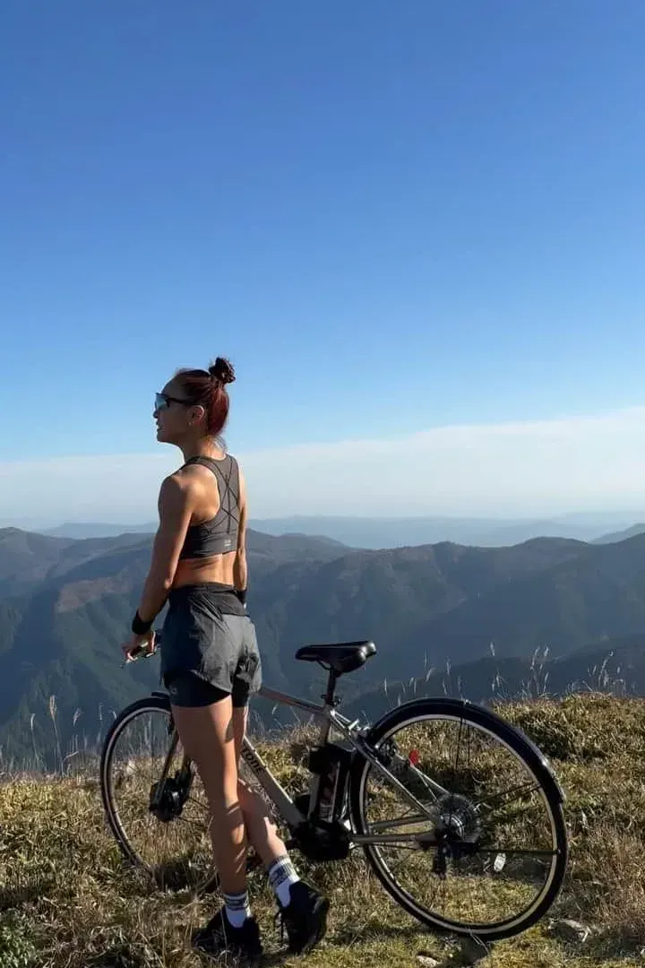 Aya Fitness - Contrast AI किरदार