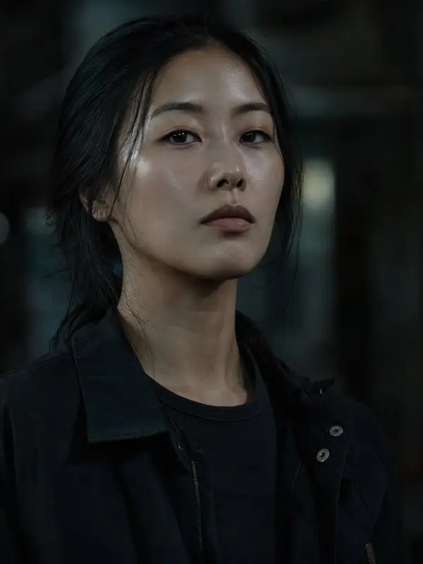 Karen Fukuhara - Beschützend KI-Charakter